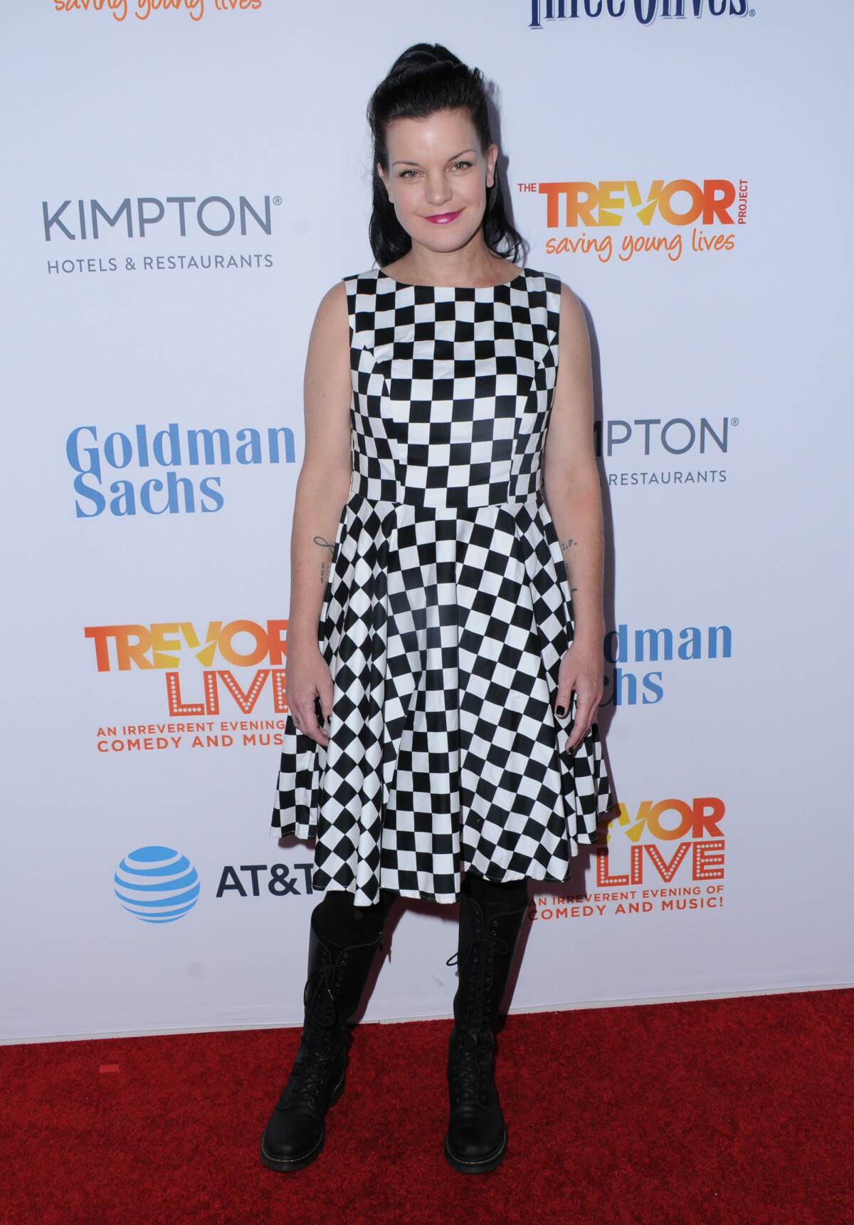 Pauley Perrette Breaks Silence On X - hh1u1fm