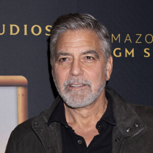 George Clooney - People à la projection du film "The Boys in the Boat" au Musée d'Art Moderne à New York. Le 13 décembre 2023  