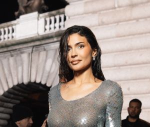 Kylie Jenner - La famille Kardashian fait une apparition remarquée au défilé de la maison Margiela Haute Couture printemps/été 2024 (PFW) à Paris le 25 janvier 2024. © Tiziano Da Silva / Pierre Perusseau / Bestimage