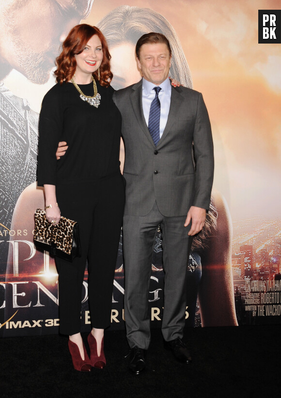 Sean Bean et sa fiancée Ashley Moore - Première du film "Jupiter : Le destin de l'Univers" à Los Angeles. Le 2 février 2015