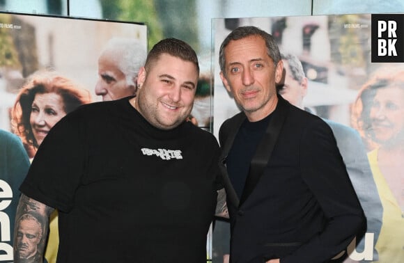 Gad Elmaleh et Nicocapone à la première du film "Reste Un Peu" au cinéma UGC Ciné Cité Les Halles à Paris, le 15 novembre 2022. © Guirec Coadic/Bestimage