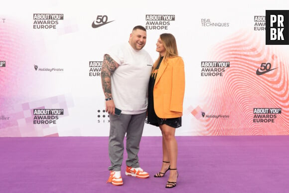 Nico (Nicocapone), Daniela Pinto (Nicocapone) au photocall des "About You Awards Europe 2022" à Milan, le 26 mai 2022.