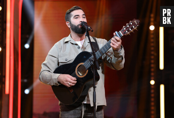 Kendji Girac - Les personnalités se mobilisent lors de la 37ème édition du Téléthon sur le plateau de France 2, le 9 décembre 2023. © Coadic Guirec / Bestimage