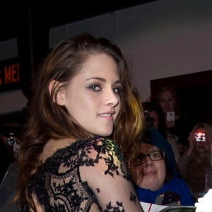 Kristen Stewart - Avant-Premiere du film Twilight "Breaking Dawn" a Londres, le 14 novembre 2012.