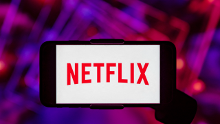 Numéro 2 surprise sur Netflix, ce film polonais complètement barré fait trembler Jessica Alba et c'est mérité