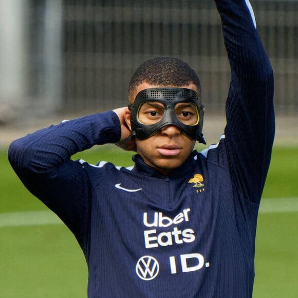 Kylian Mbappe à l'entrainement durant l'Euro 2024 © Imago/Panoramic/Bestimage