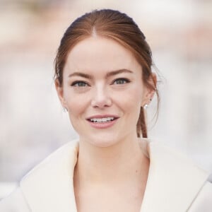 Emma Stone - Photocall de "Kinds of Kindness" lors du 77ème Festival International du Film de Cannes le 18 mai 2024. © Jacovides / Moreau / Bestimage