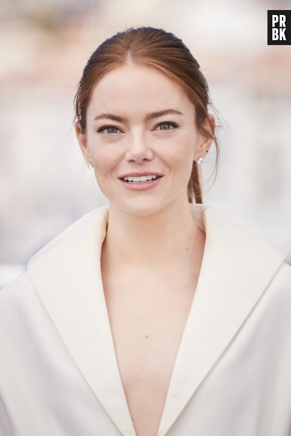 Emma Stone - Photocall de "Kinds of Kindness" lors du 77ème Festival International du Film de Cannes le 18 mai 2024. © Jacovides / Moreau / Bestimage