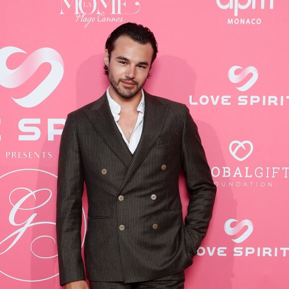 Anthony Colette - Soirée de Gala "Global Gift" à la plage la Môme lors du 77ème Festival International du Film de Cannes le 19 mai 2024. © Christophe Clovis / Bestimage