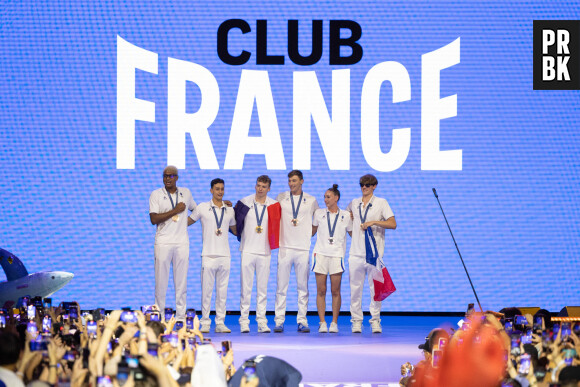 Yohann Ndoye-Brouard, Clément Secchi, Maxime Grousset, Anastasiia Kirpichnikova, Rafael Fente-Damers - Léon Marchand, multi médaillé en natation, au Club France à la Grande Halle de La Villette à Paris, lors des Jeux Olympiques Paris 2024. Le 5 août 2024 © Jeremy Melloul / Bestimage