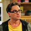 "Cela m'a affecté au point de me faire pleurer" : la scène de The Big Bang Theory qui a détruit Johnny Galecki, l'acteur qui joue Leonard