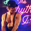 Chad Michael Murray en strip-teaseur sexy, c'est le concept hot de Netflix pour son nouveau film de Noël 2024