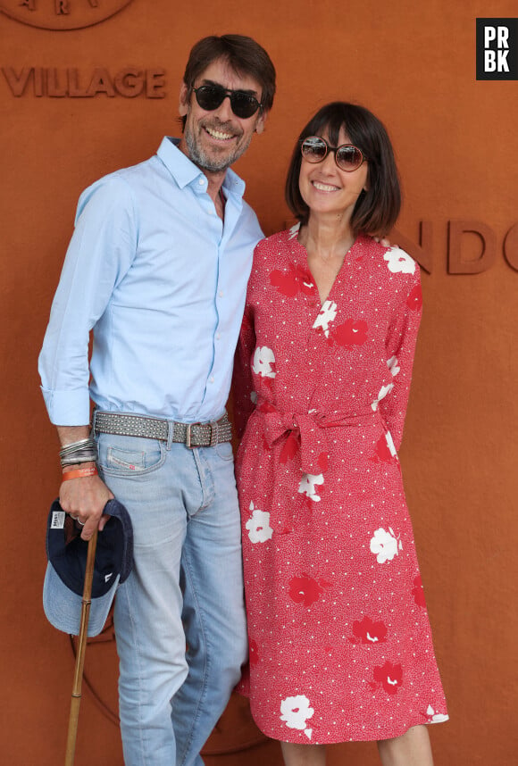 Alexia Laroche-Joubert et son compagnon Mathieu Grinberg - Célébrités au village des Internationaux de France de tennis de Roland Garros 2024 à Paris. © Jacovides-Moreau/Bestimage