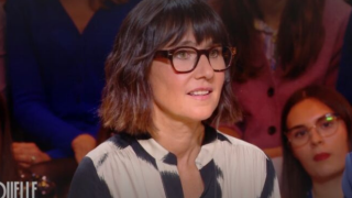 Culte : Alexia Laroche Joubert assure qu'elle n'est pas la "c*nnasse" que certains voient en elle