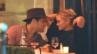 Ashley Olsen célibataire ... elle n'est plus avec Justin Bartha