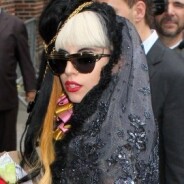 Lady Gaga en promo Born This Way : son nouveau look improbable (PHOTOS)