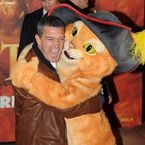 Le Chat Potté : Salma Hayek et Antonio Banderas à Paris (PHOTOS)