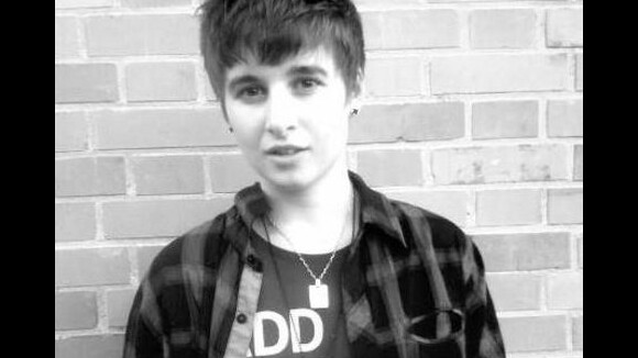 Justin Bieber aux NRJ Music Awards 2012 : Benjy Drew le sosie français balance