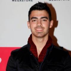 Joe Jonas : hôspitalisé d'urgence, plus de peur que de mal