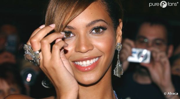 Beyoncé a le sourire