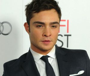 Ed Westwick, au top en costard cravate
