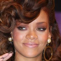 Rihanna &quot;prête à tout&quot; pour jouer Whitney Houston au ciné !