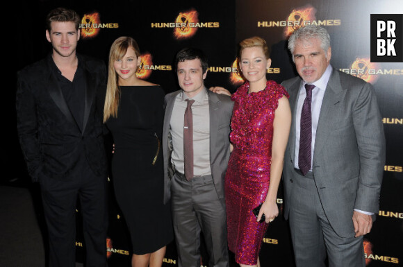 L'équipe d'Hunger Games avec Gary Ross lors de leur passage à Paris