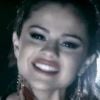 Selena Gomez dans le nouveau clip de Hit The Lights