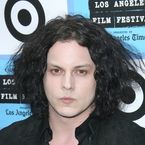 Jack White sort sa guitare pour Johnny Depp et The Lone Ranger !