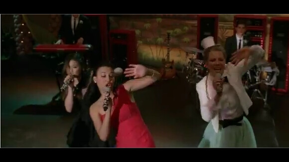 Glee saison 3 : promo en mode One Direction et premières infos sur le bal (VIDEO)