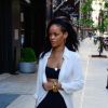 Rihanna ose le soutien-gorge en pleine rue !