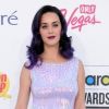 Katy Perry toute violette aux Billboard Music Awards 2012