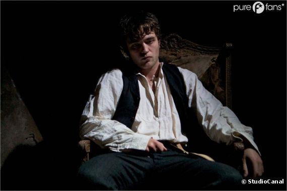 5 choses inédites pour Robert Pattinson dans Bel Ami !