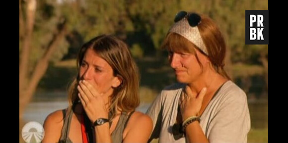 Marcelle et Nicole ne peuvent contenir leurs larmes au départ de Jean-Pierre et François