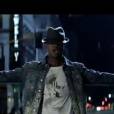 Ne-Yo vient prêter main forte à son poulain Conor Maynard dans le clip Turn Around