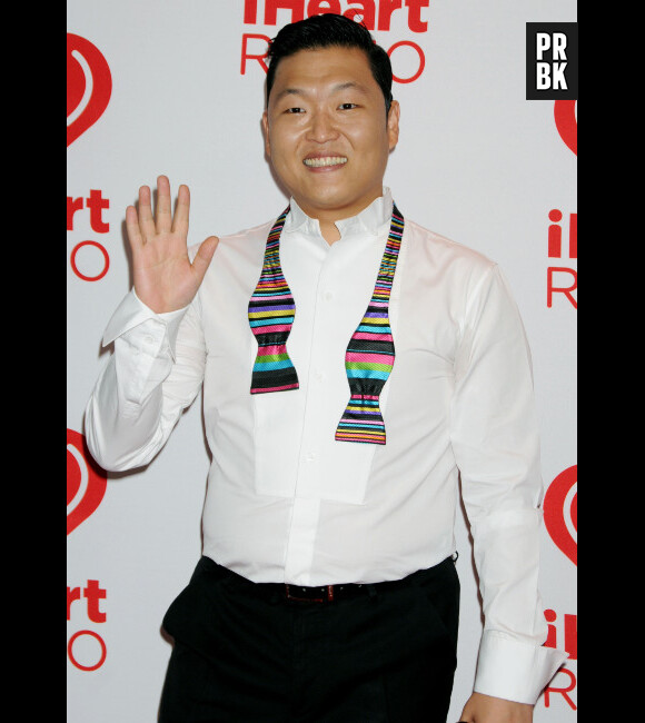 Psy est au top des charts !