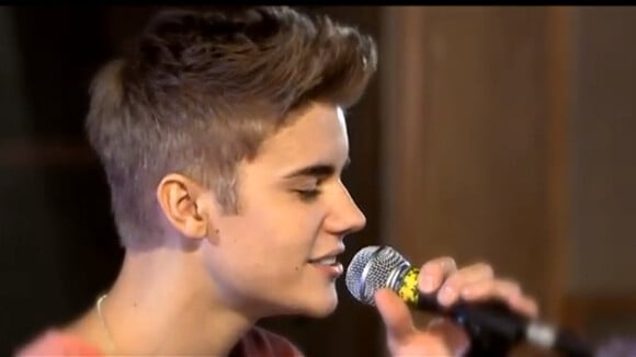 Justin Bieber : As Long As You Long Me, la version acoustique en mode 100% lover (VIDEO)