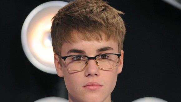 Justin Bieber : clashé par une ancienne teen star mais défendu par ses fans !
