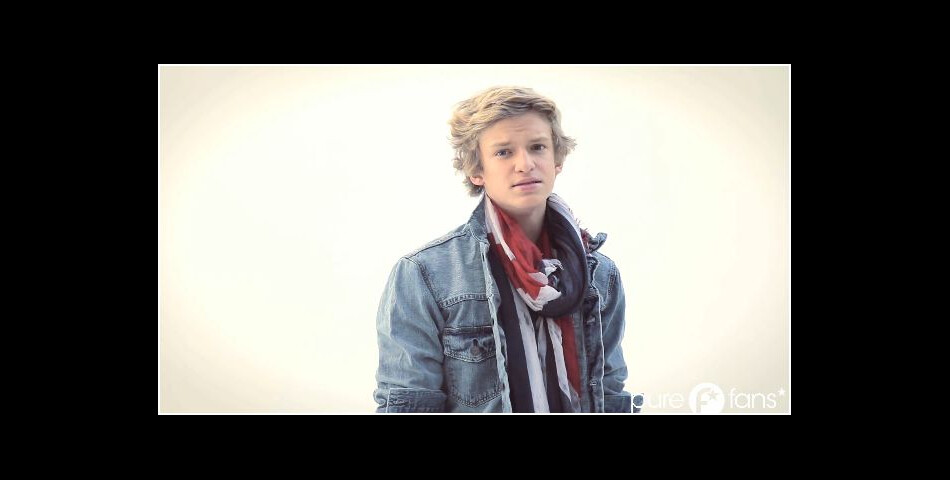Cody Simpson prend la pose dans #FRANCEWANTSCODY