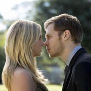 The Vampire Diaries saison 4 : Caroline va-t-elle se laisser séduire par Klaus ? (SPOILER)