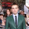 Robert Pattinson va t-il se faire bourrer le crâne pour quitter Kristen ?