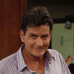 Mon Oncle Charlie : une série "oppressante" selon Charlie Sheen !