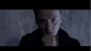 Conor Maynard : Animal, le clip dark et sexy ! (VIDEO)