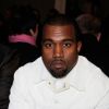 Kanye West a enlevé sa cagoule par la suite