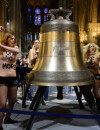 Des militantes topless dans la nef de Notre-Dame