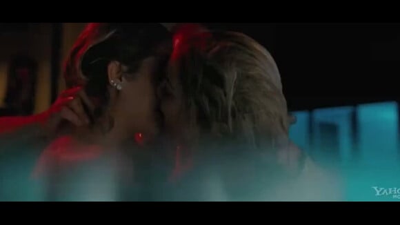 Vanessa Hudgens : baiser lesbien dans le nouveau trailer de Spring Breakers