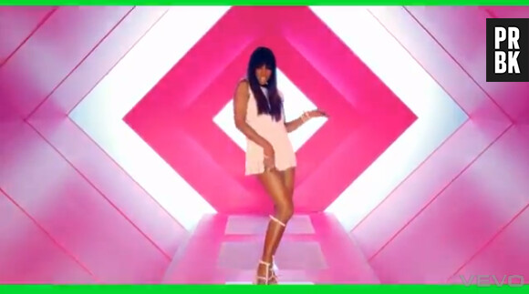 Kelly Rowland a misé sur un clip girly et coloré