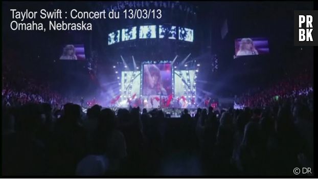 Taylor Swift, sur la scène d&#039;Omaha (Nebraska) pour le coup d&#039;envoi de son Red Tour le 13 mars 2013