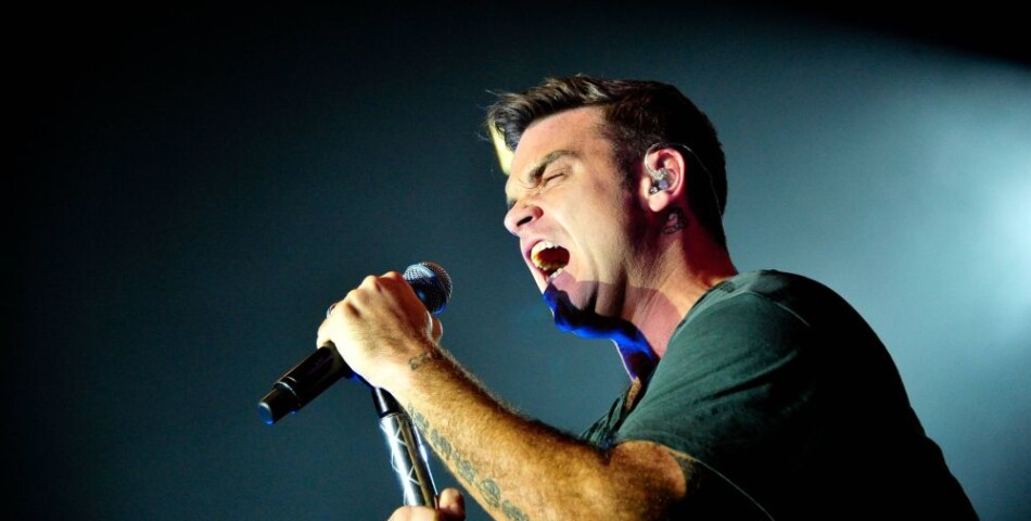 Robbie Williams a confié au journal The Sun qu&#039;il envisageait de &quot;faire du sexe&quot; sur la scène de sa tournée.