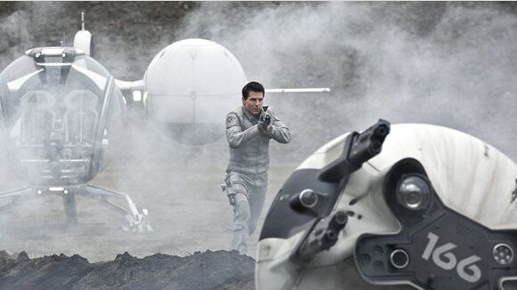 Tom Cruise : pilote d'avion et chasseur d'aliens dans Yukikaze
